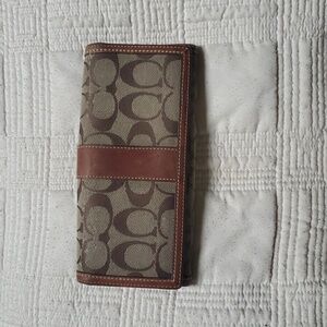 COACH Classic Leather wallet Vintage Good Condition some signs of wear see photo